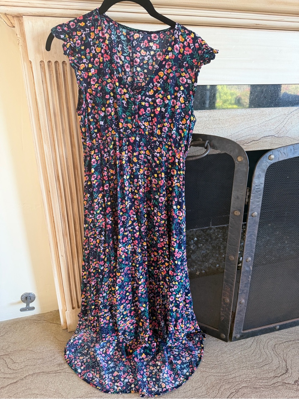 Floral V-Neck High-Low Maxi Dress - Black Floral - Picture 6 of 8